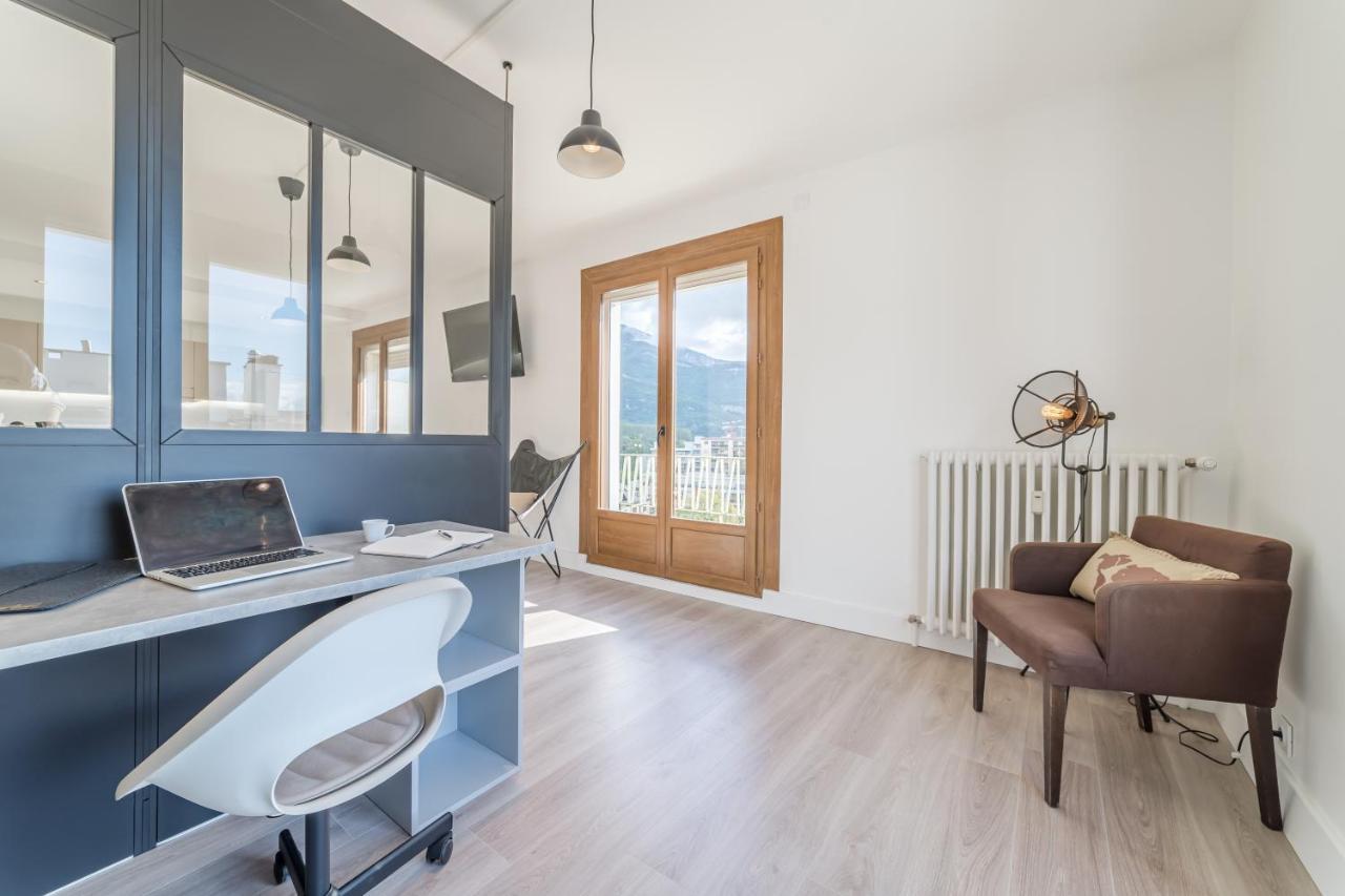 Ferienwohnung Vue Sensationnelle - Wifi Fibre - Arrivee Autonome Chambéry Exterior foto